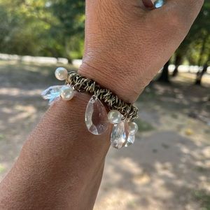 Gorgeous teardrop bracelet